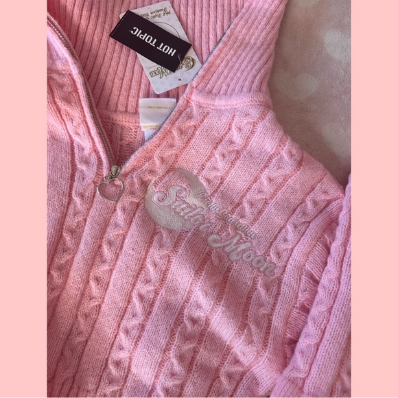 Pretty Guardian Sailor Moon Cable Knit Girls Lounge Set - Picture 2 of 4